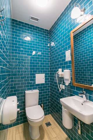 Отель DREAM Inn Lviv Львов Кровать в общем 4-местном номере для мужчин и женщин-4